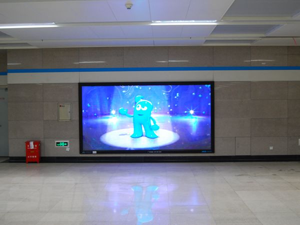 虹橋高鐵站LED室內(nèi)全彩屏