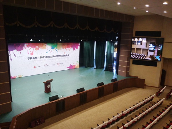 上海中學室內全彩顯示屏