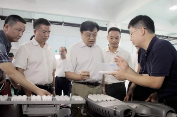 浙江省委常委、常務副省長馮飛到三思調研