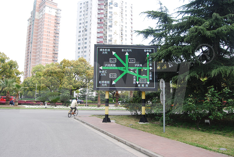 多模式顯示,信息豐富,交通誘導(dǎo)屏,提升交通管理效率