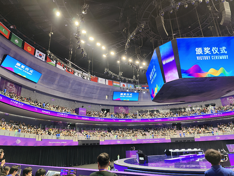 戶(hù)外LED顯示屏,p3與p4的區(qū)別