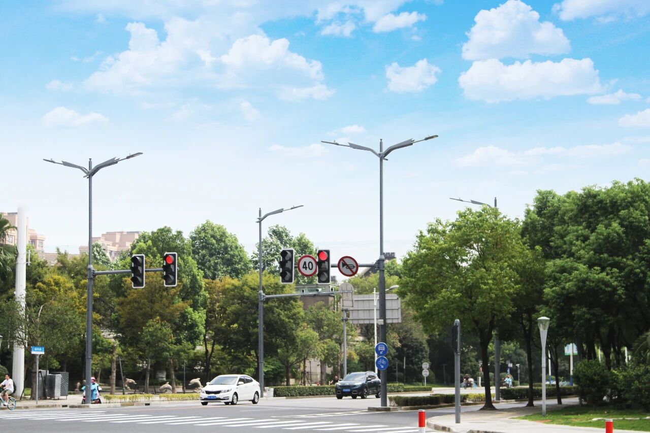 當(dāng)我們追光時(shí),也在追尋你,三思LED,照亮家國,同慶之路